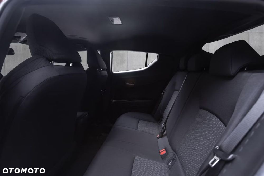 Toyota C-HR Lounge - 24
