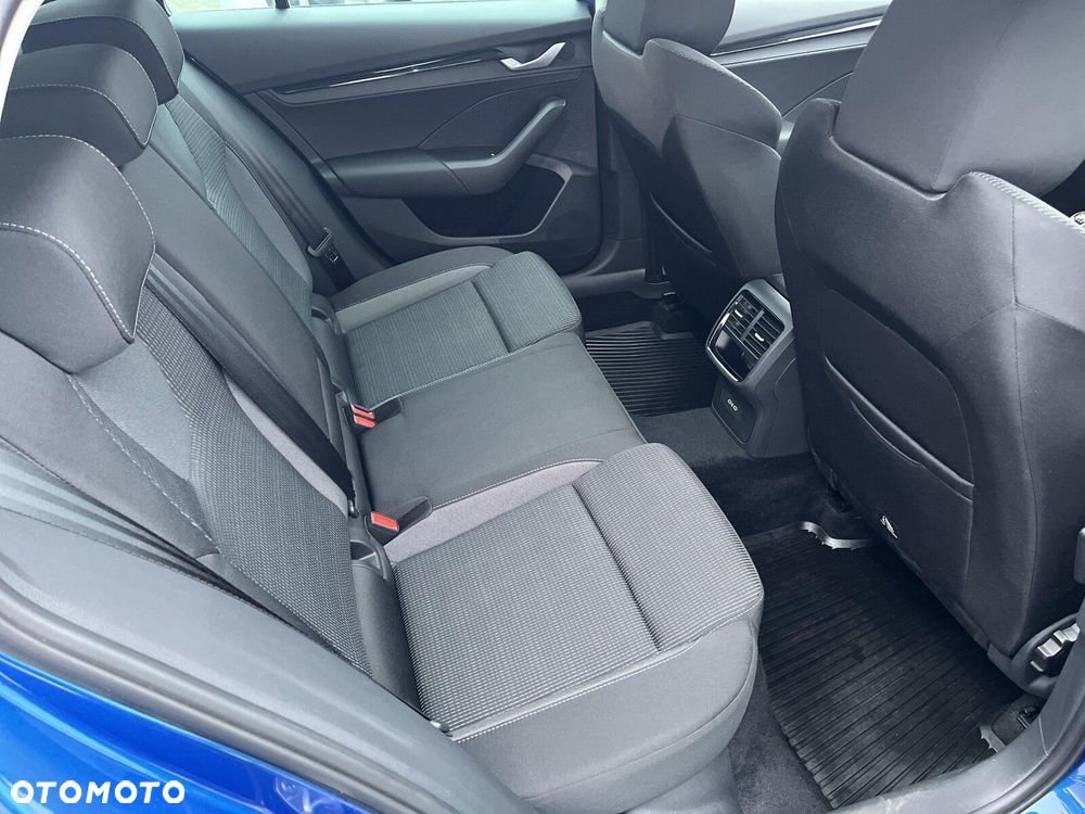 Skoda Octavia 1.5 TSI Selection - 12