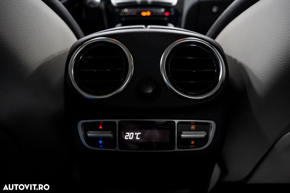 Mercedes-Benz C 200 4Matic 9G-TRONIC Exclusive - 20