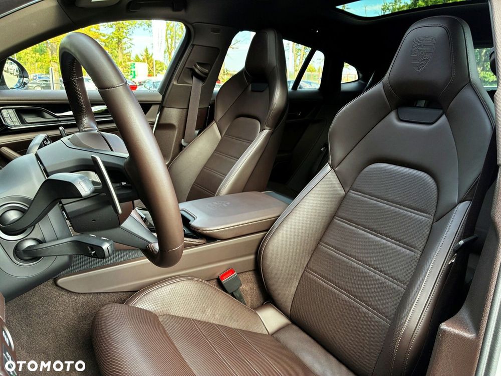 Porsche Panamera - 22