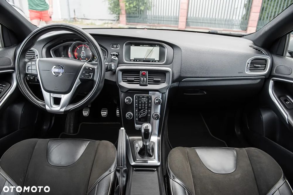 Volvo V40 D2 RDesign - 27