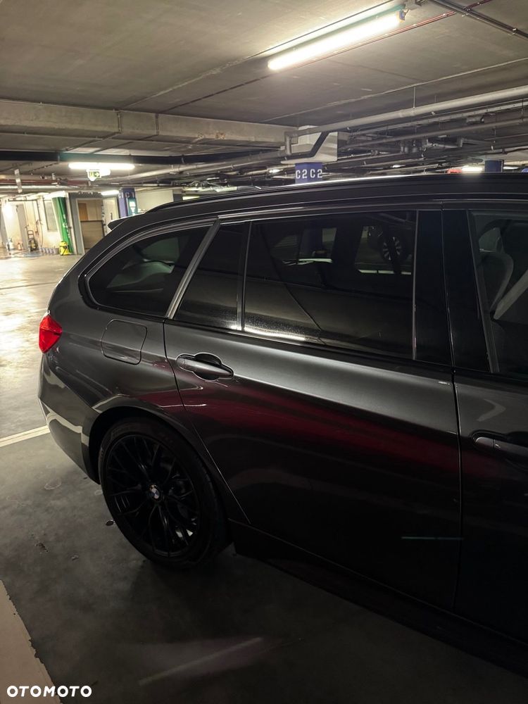 BMW Seria 3 320d xDrive M Sport - 16