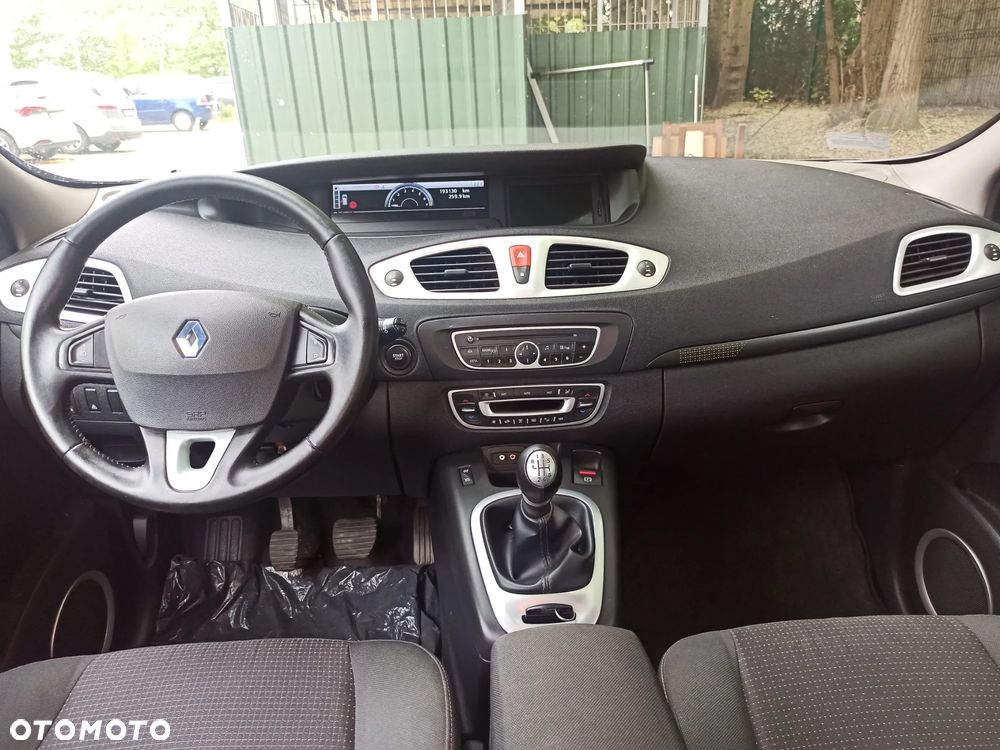 Renault Scenic 1.4 16V TCE Expression - 21