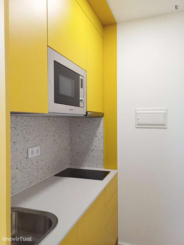 Estúdio - localizado em Montes Claros Coimbra - Grande imagem: 2/7