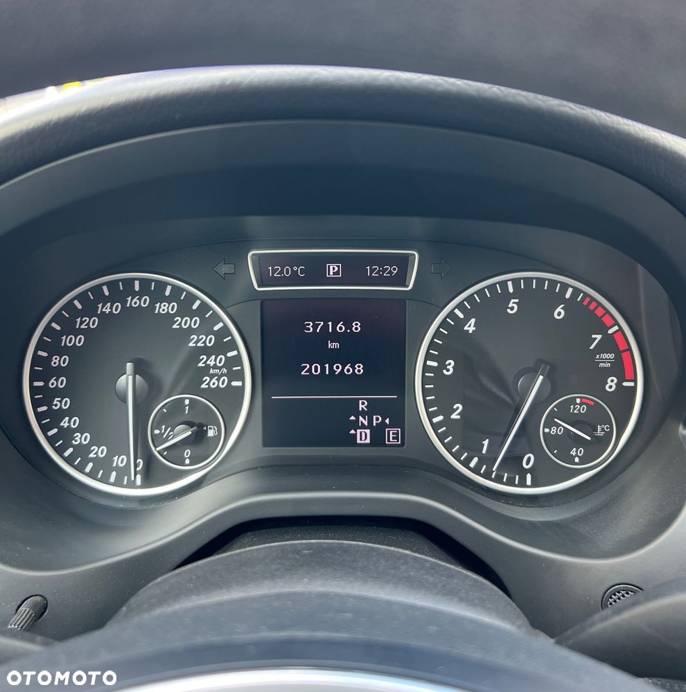 Mercedes-Benz Klasa A 180 (BlueEFFICIENCY) 7G-DCT - 8