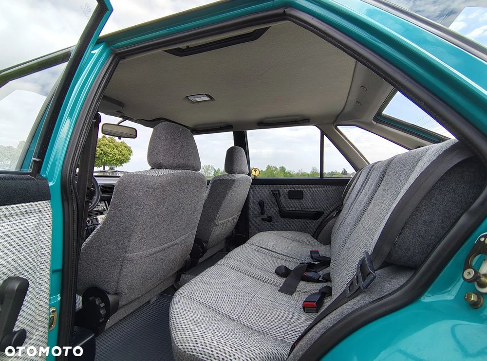 Polonez Caro - 29