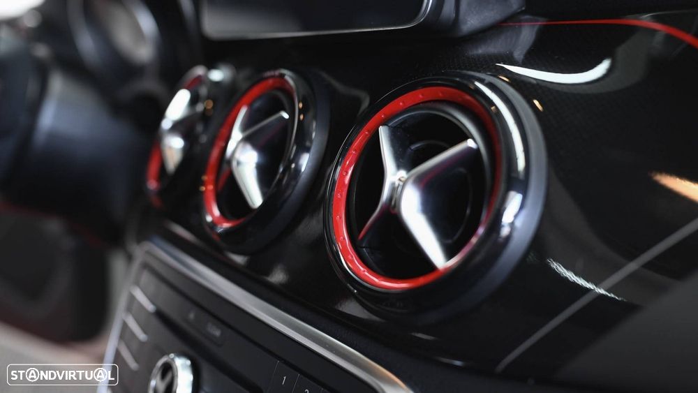 Mercedes-Benz CLA 45 AMG 4Matic Speedshift 7G-DCT - 41