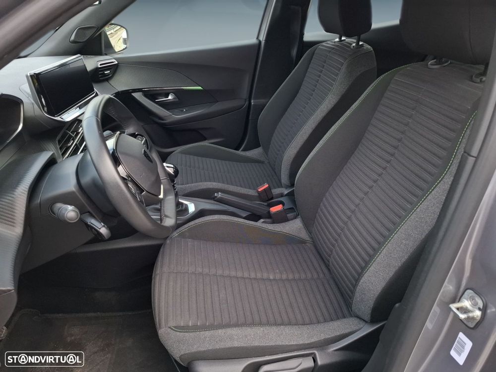 Peugeot 2008 1.2 PureTech Active — fotografia 11