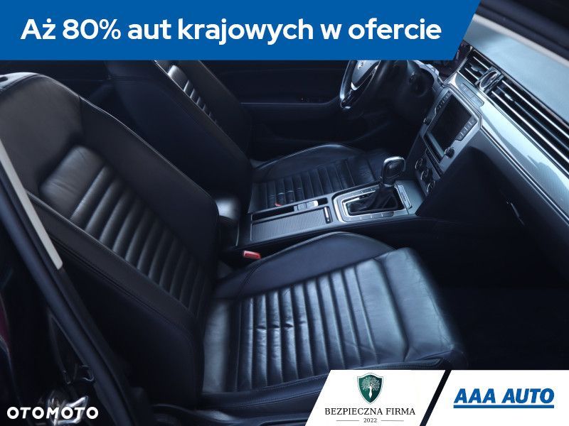 Volkswagen Passat Variant - 11