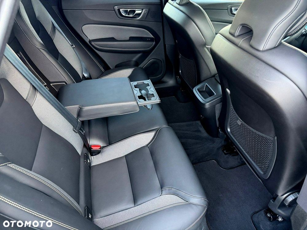 Volvo XC 60 - 21
