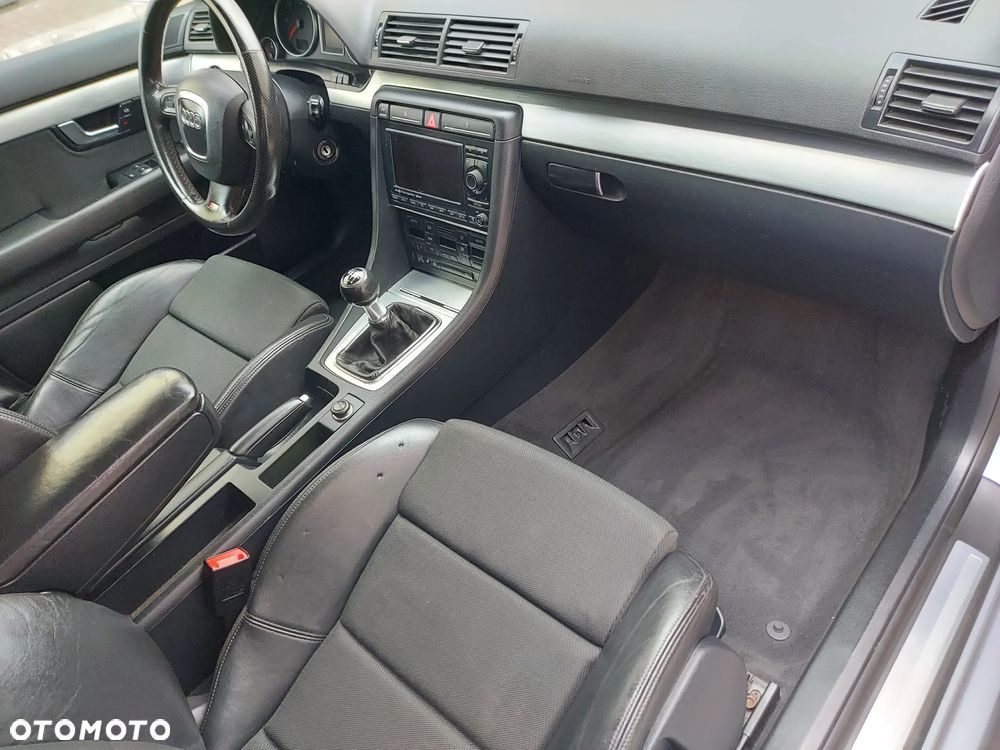 Audi A4 Avant 2.0 TDI - 5