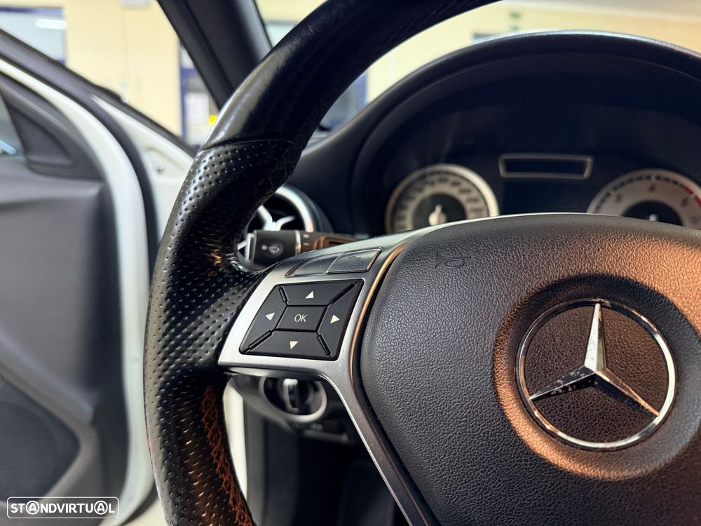 Mercedes-Benz A 180 d AMG Line - 27