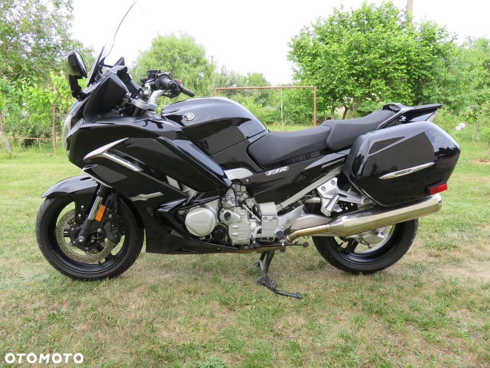 Yamaha FJR - 2