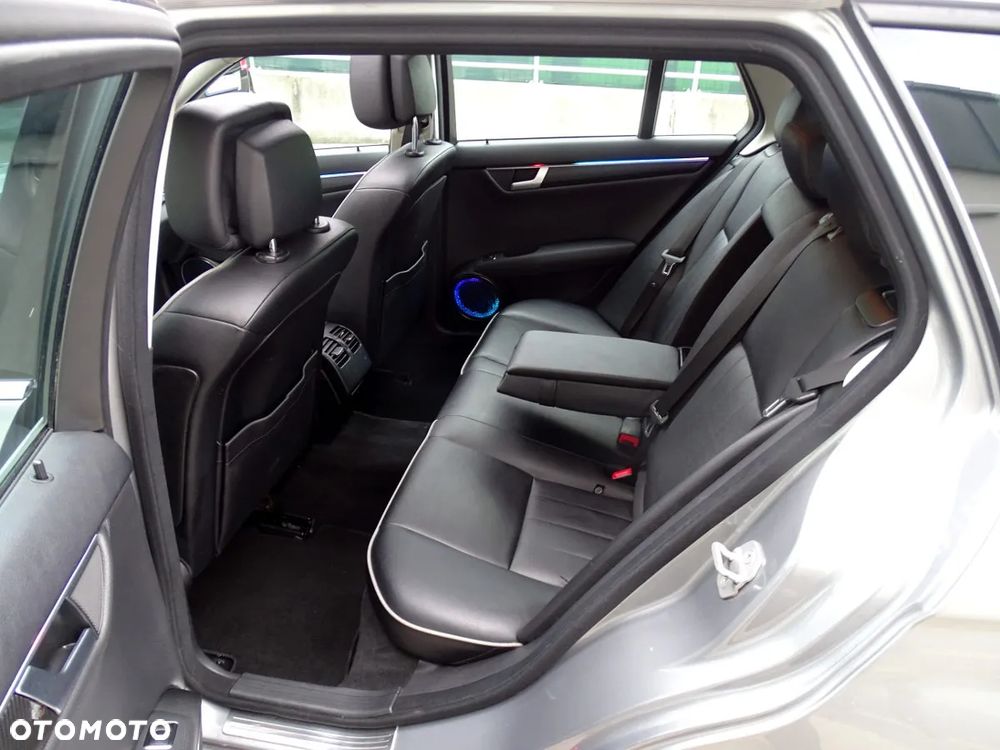 Mercedes-Benz Klasa C - 13