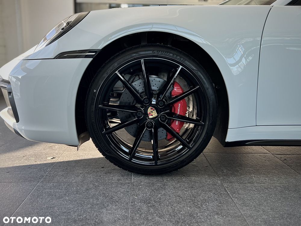 Porsche 911 Carrera S PDK - 11