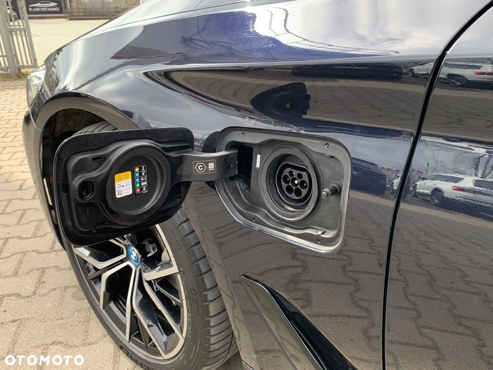 BMW Seria 5 530e M Sport sport - 8