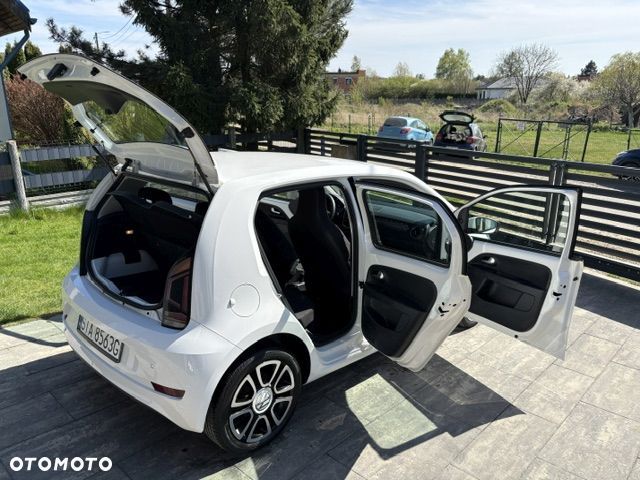 Volkswagen up! white style - 15