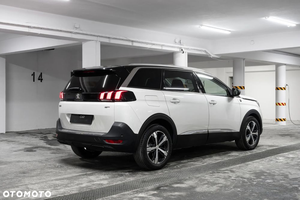 Peugeot 5008 - 11