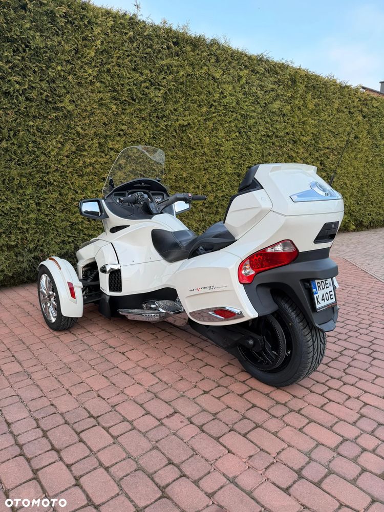 Can-Am Spyder - 4