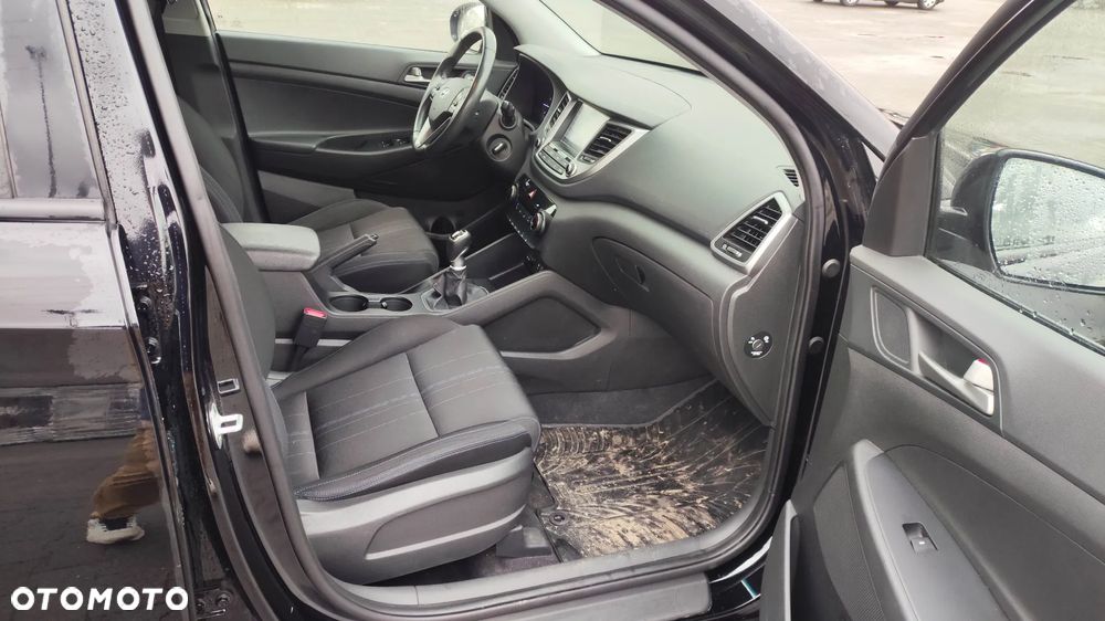 Hyundai Tucson 1.6 T-GDi Comfort 2WD - 22