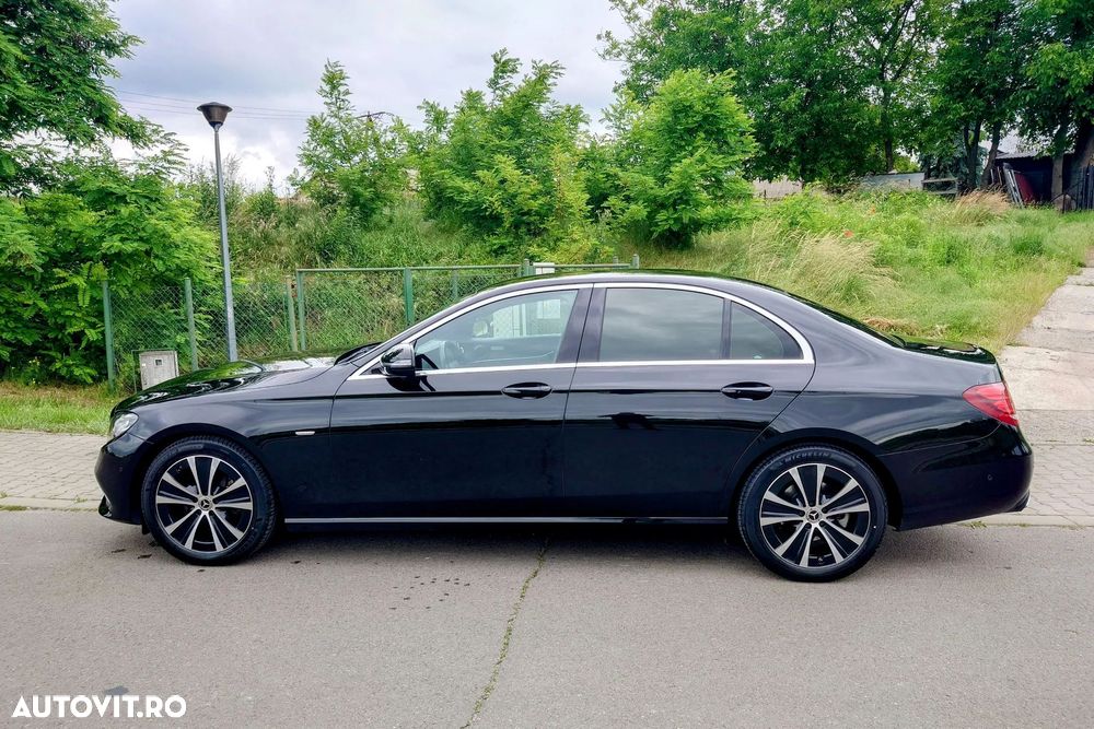 Mercedes-Benz E 200 Aut. - 11