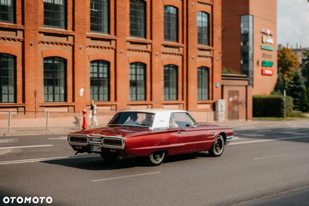 Ford Thunderbird - 2