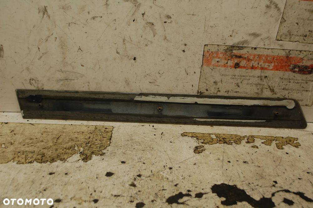 LISTWA BŁOTNIKA LEWY PRAWY TYŁ 8P3853983B 8P3853984 AUDI A3 8P 3D LZ9Y/ LY3J/ LY9B/ LY7W 8P3853983C - 11