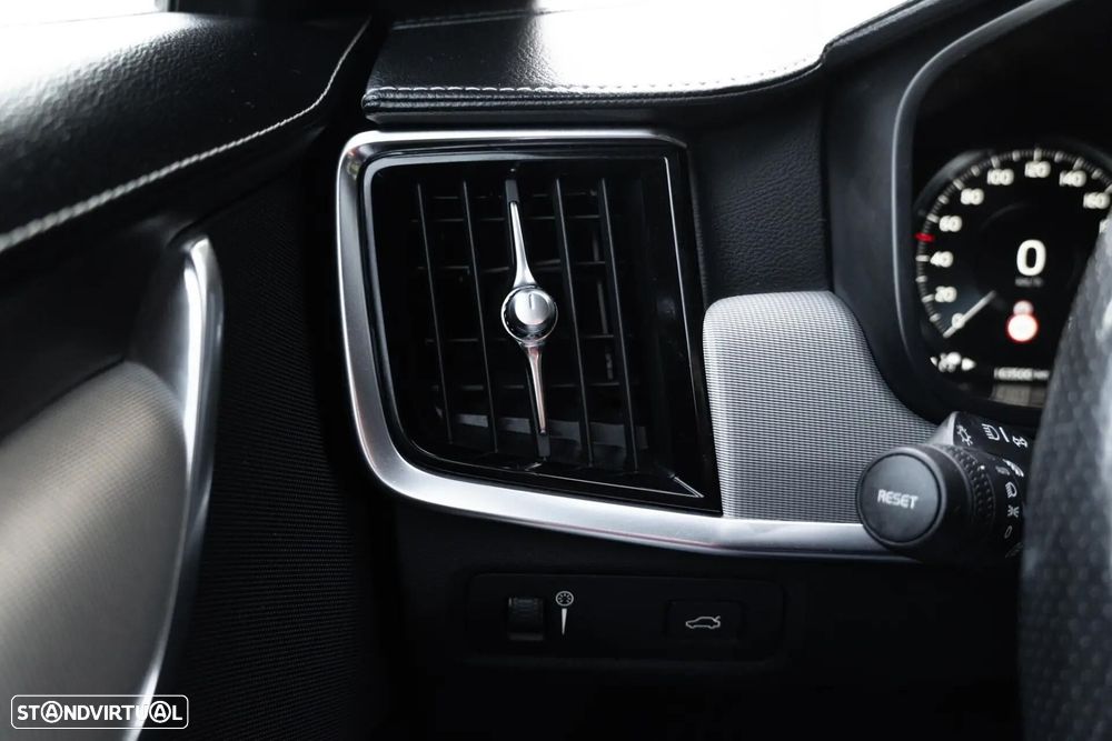 Volvo V90 2.0 D4 R-Design Geartronic - 45