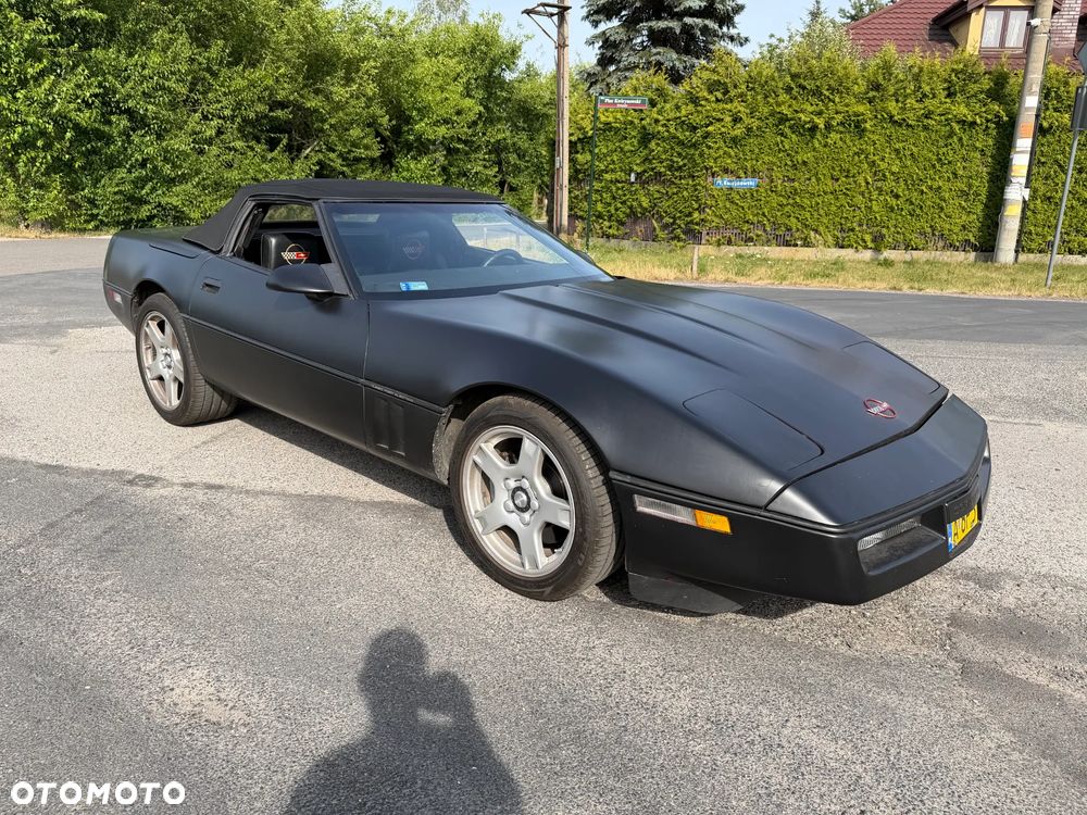 Chevrolet Corvette - 12
