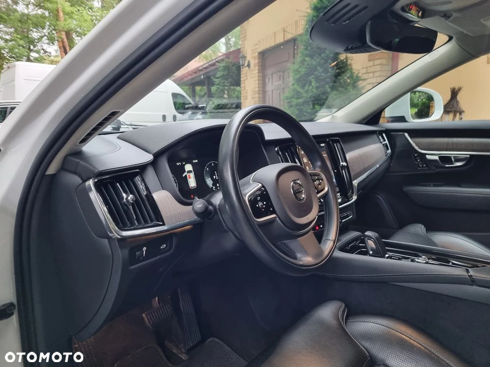 Volvo V90 Cross Country B5 D AWD Pro - 17