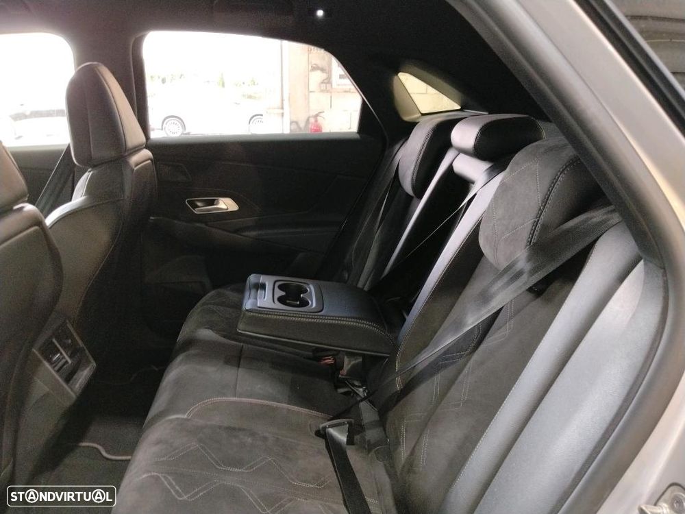 DS DS7 Crossback E-Tense Performance Line EAT8 - 9
