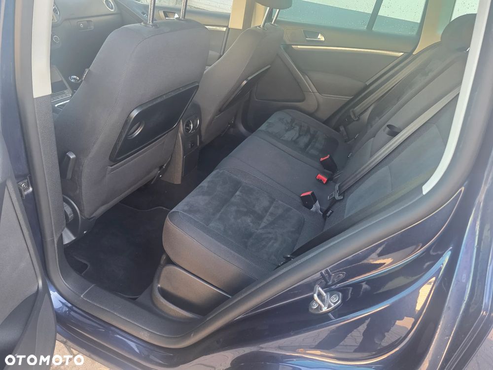 Volkswagen Tiguan 2.0 TDI DPF 4Motion BlueMotion Technology Exclusive - 19