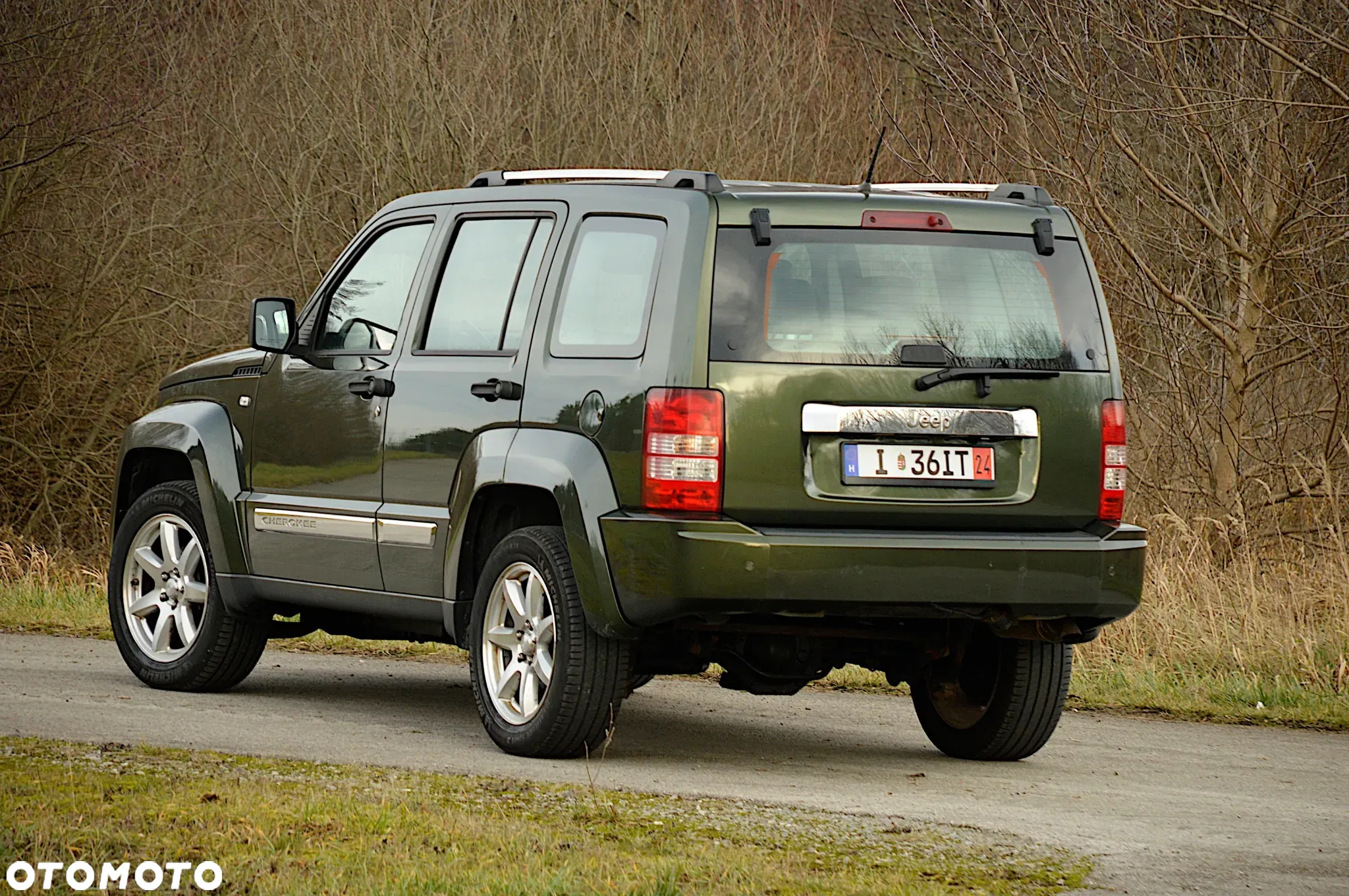 Jeep Cherokee - 5