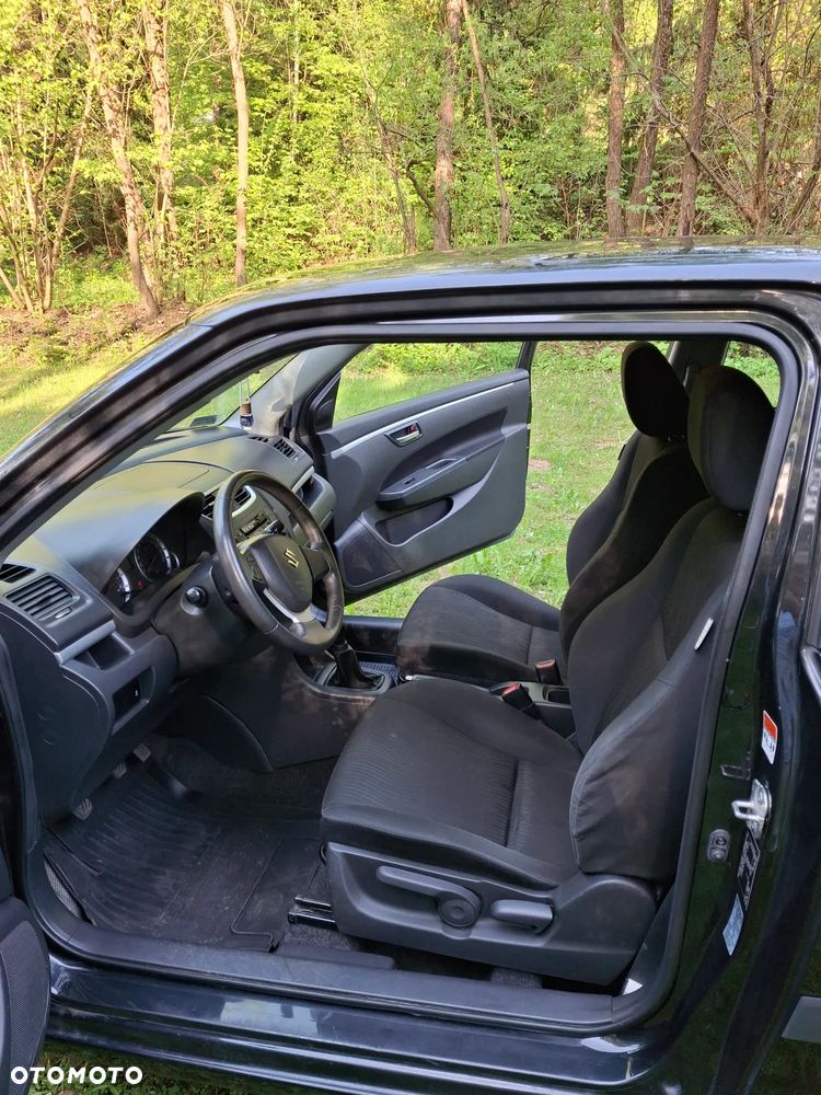Suzuki Swift - 5