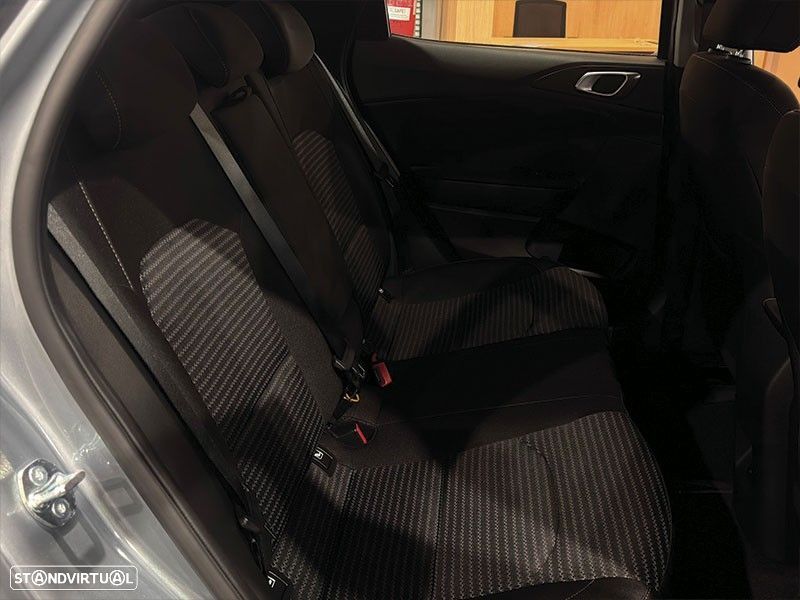 Kia XCeed 1.0 T-GDI Dynamic - 10
