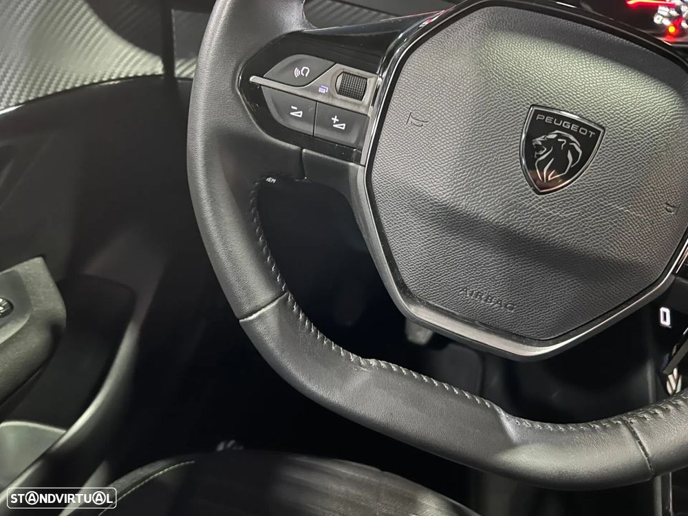 Peugeot 208 1.2 PureTech Active Pack - 17