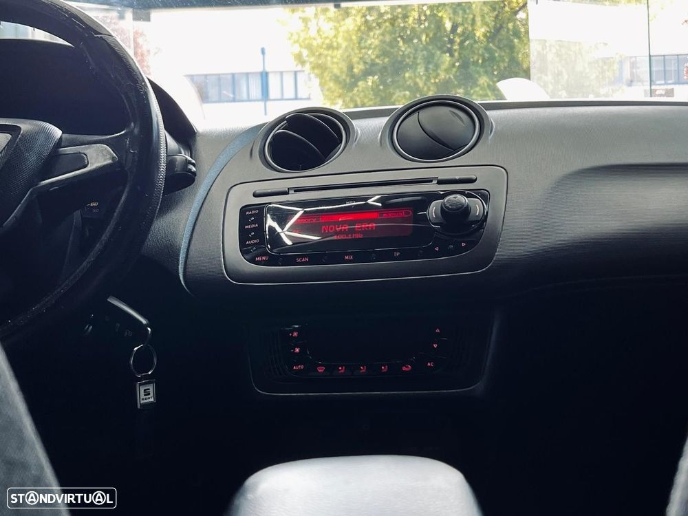 SEAT Ibiza 1.2 TDI CR Ecomotive Style — fotografia 25