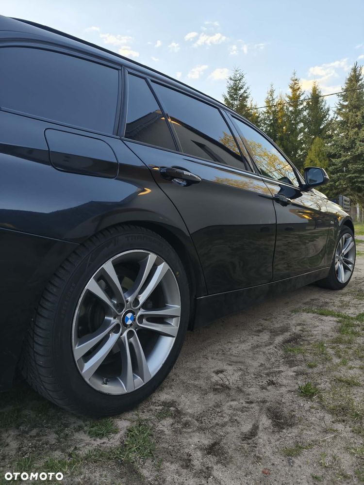 BMW Seria 3 318d Sport Line - 11