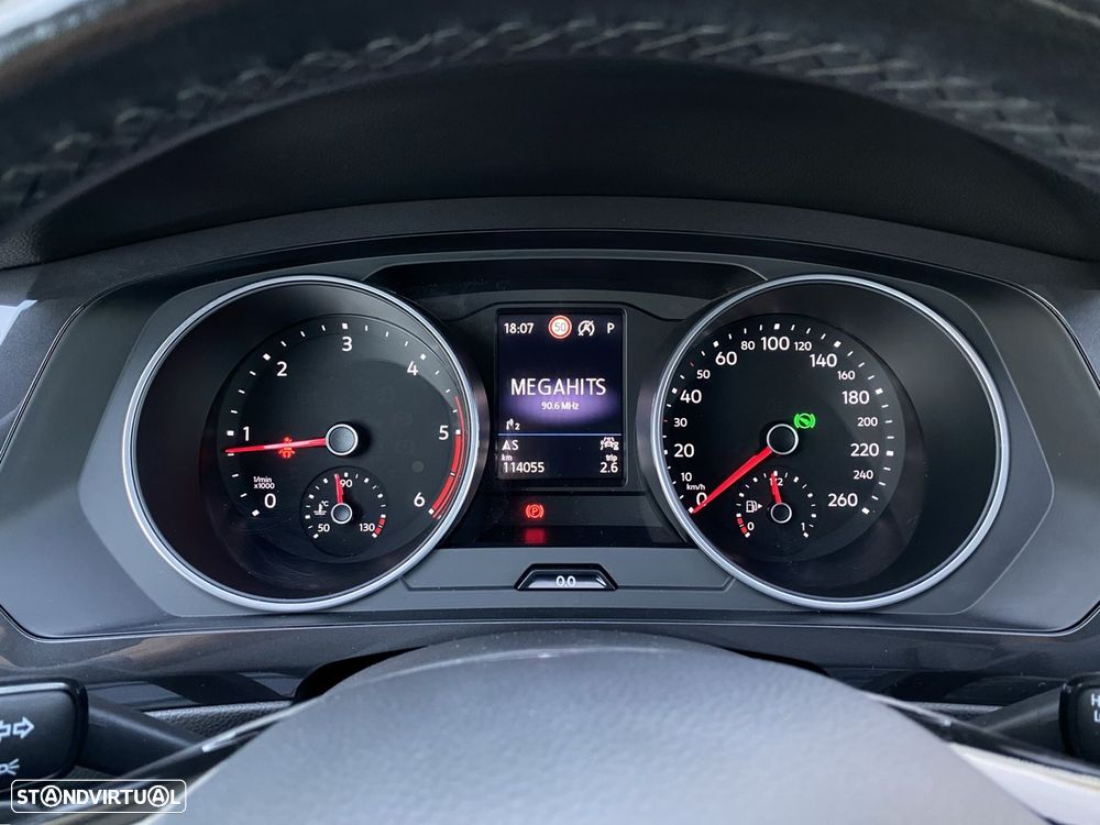 VW Tiguan Allspace 2.0 TDI Confortline DSG - 29