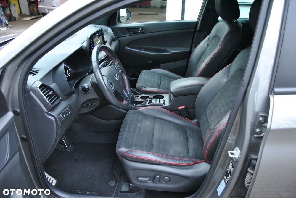Hyundai Tucson 1.6 CRDi 48V-Hybrid 2WD DCT N Line - 8