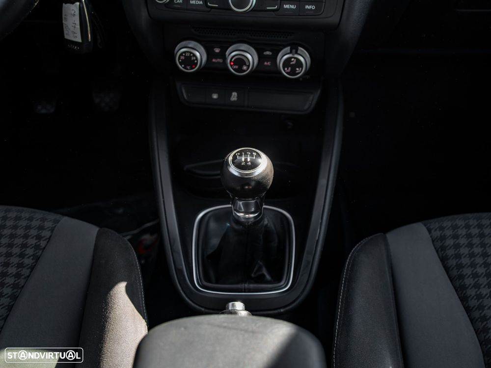 Audi A1 1.6 TDI S-line - 25