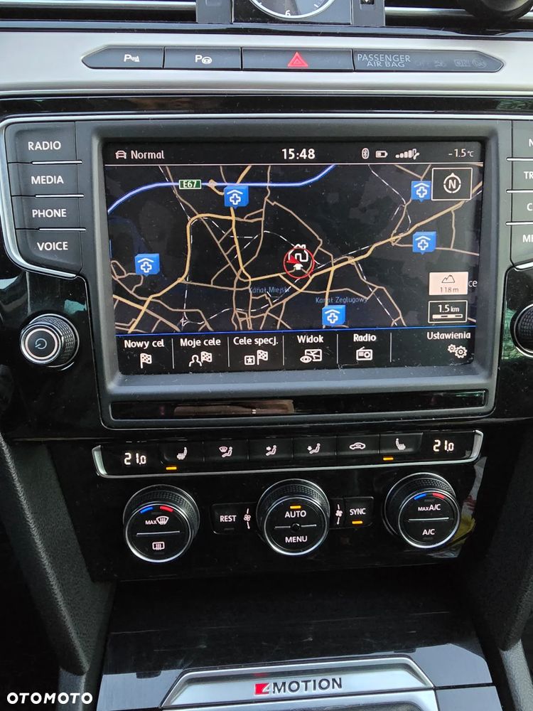 Volkswagen Passat Variant 2.0 TDI BMT Highline - 13