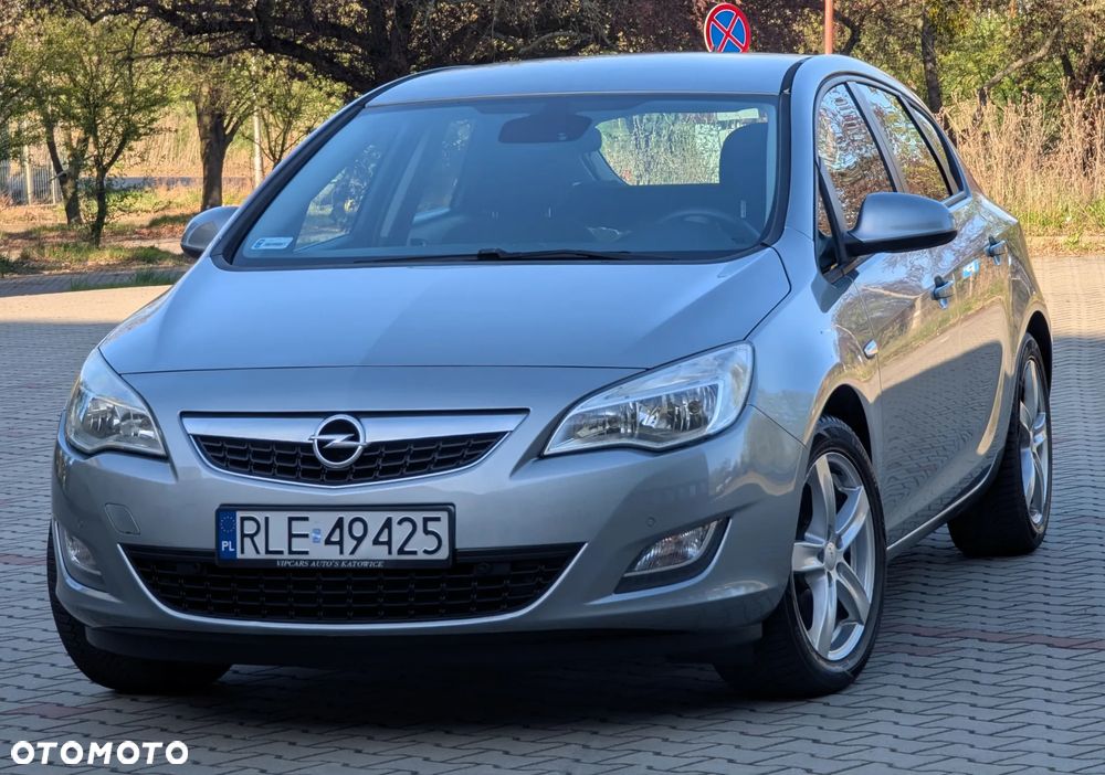 Opel Astra 1.4 T Sport - 11