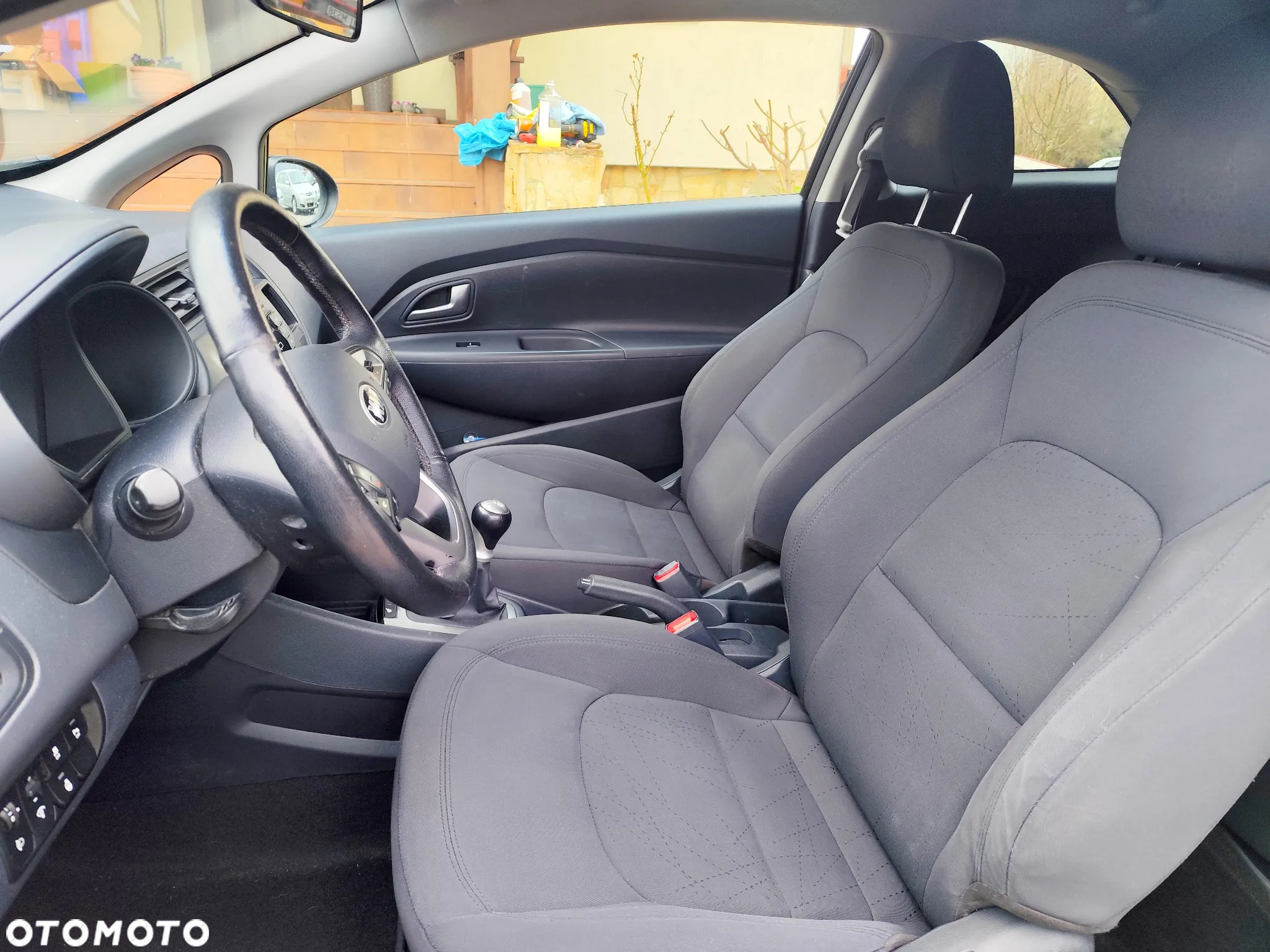 Kia Rio 1.2 Dream Team Edition - 8
