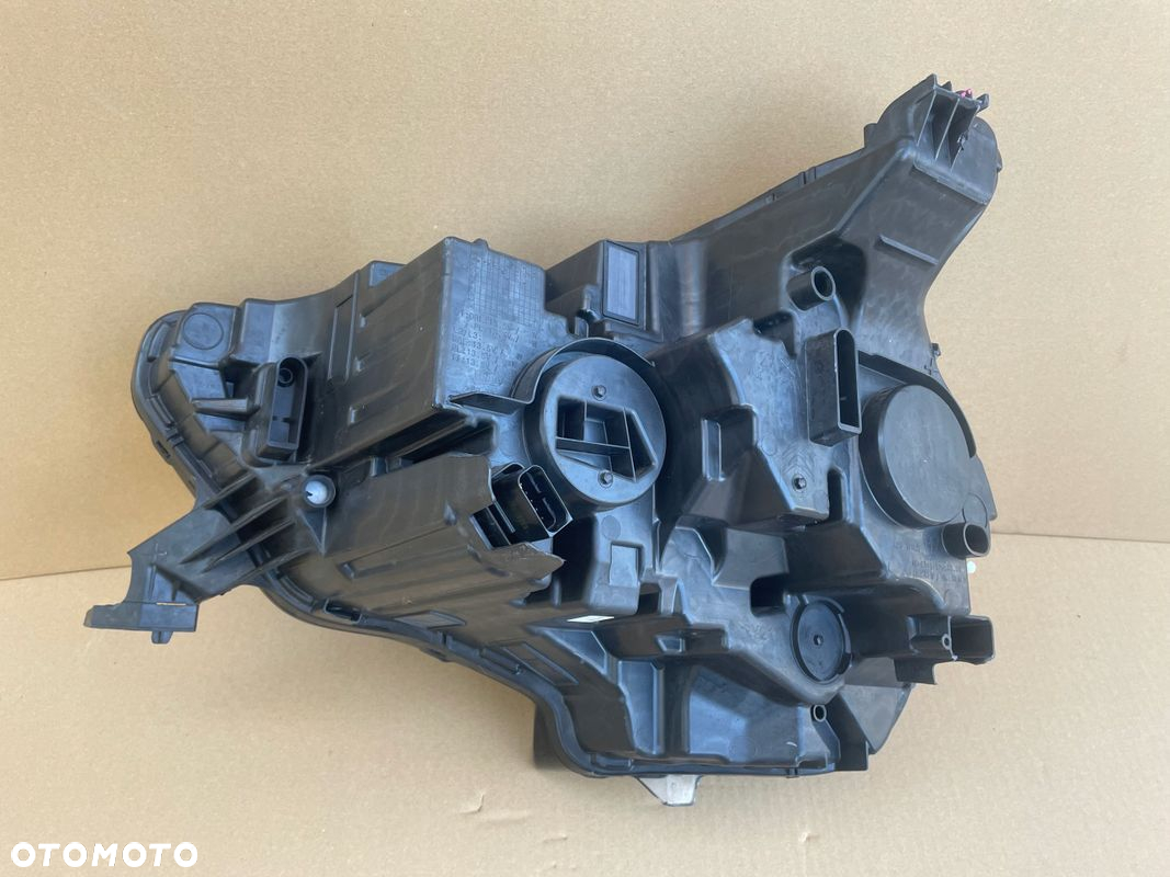 Citroen C4 Iii 2020 > Prawa Przednia Lampa Led Vision Europa - 7