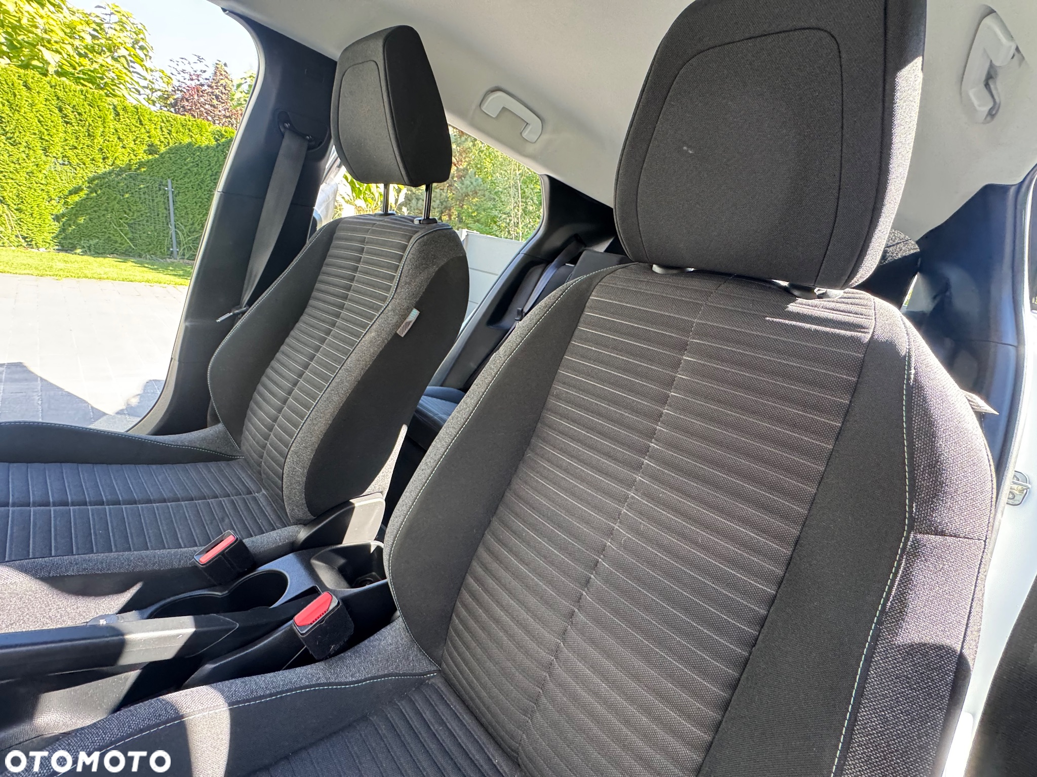 Peugeot 2008 PureTech 100 Style - 19