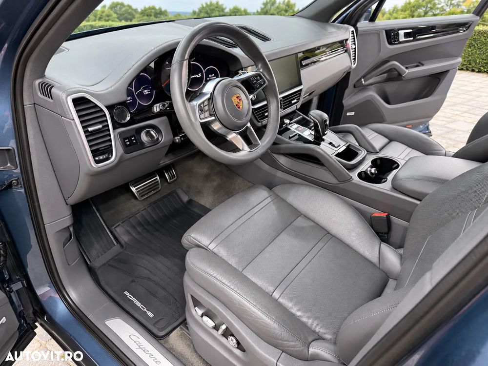 Porsche Cayenne S - 13