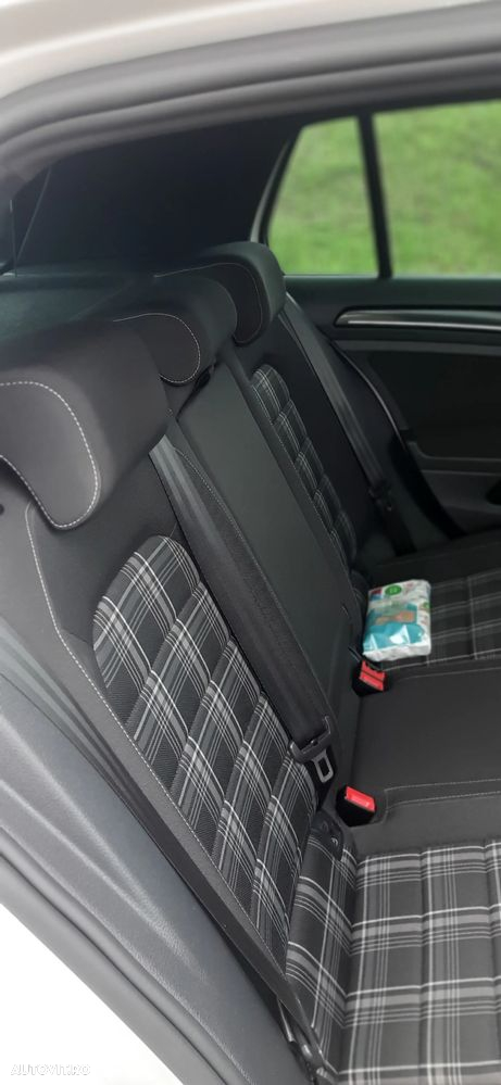Volkswagen Golf 2.0 TDI DSG GTD - 31