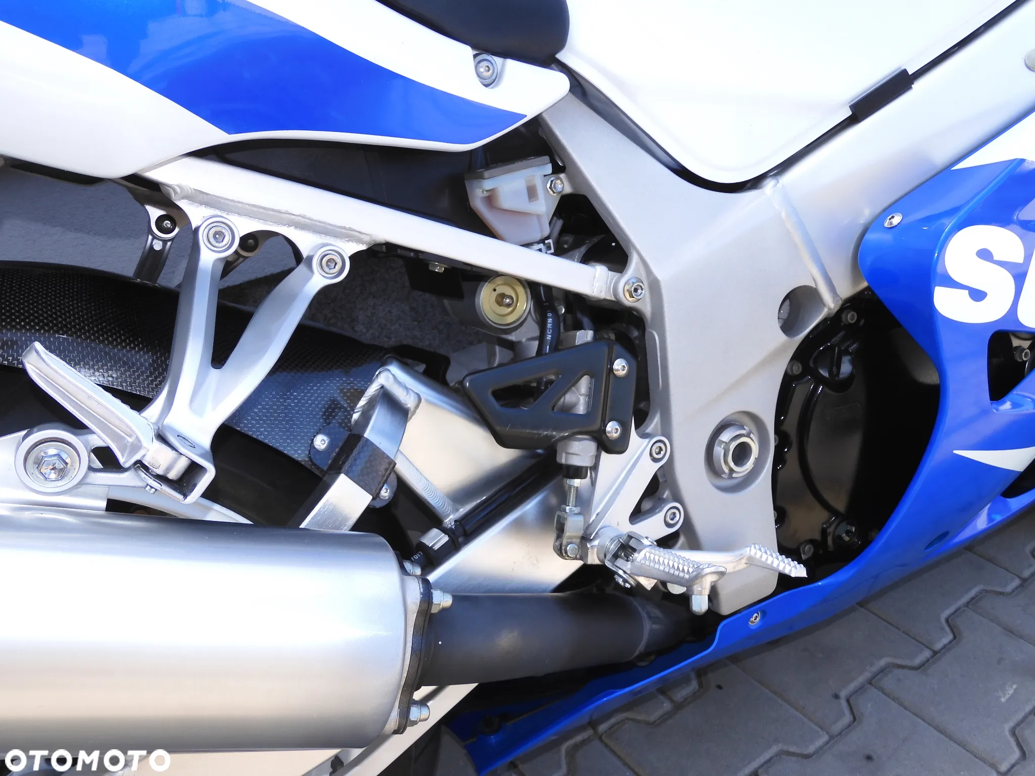 Suzuki GSX-R - 9