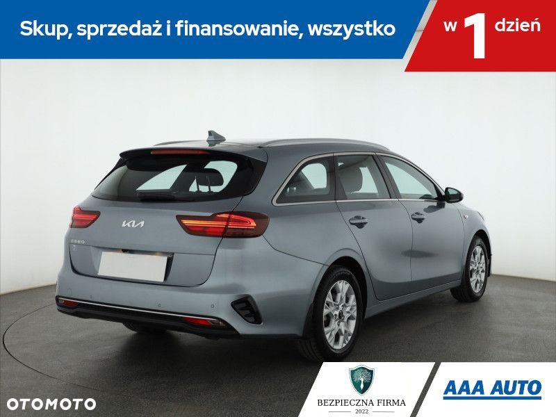 Kia Ceed - 7